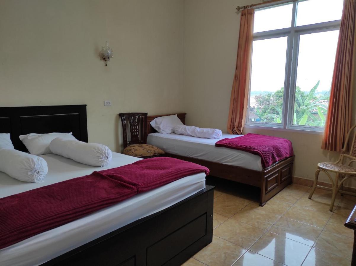 Hotel Randik Sekayu Buitenkant foto
